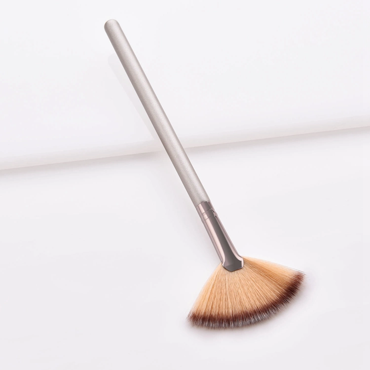 Makeup Tools Sweeping Neck Brush Small Powder Fan Brush